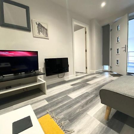 Vibrant 2 Bedroom Apartment - Bhx Airport Sheldon  Εξωτερικό φωτογραφία